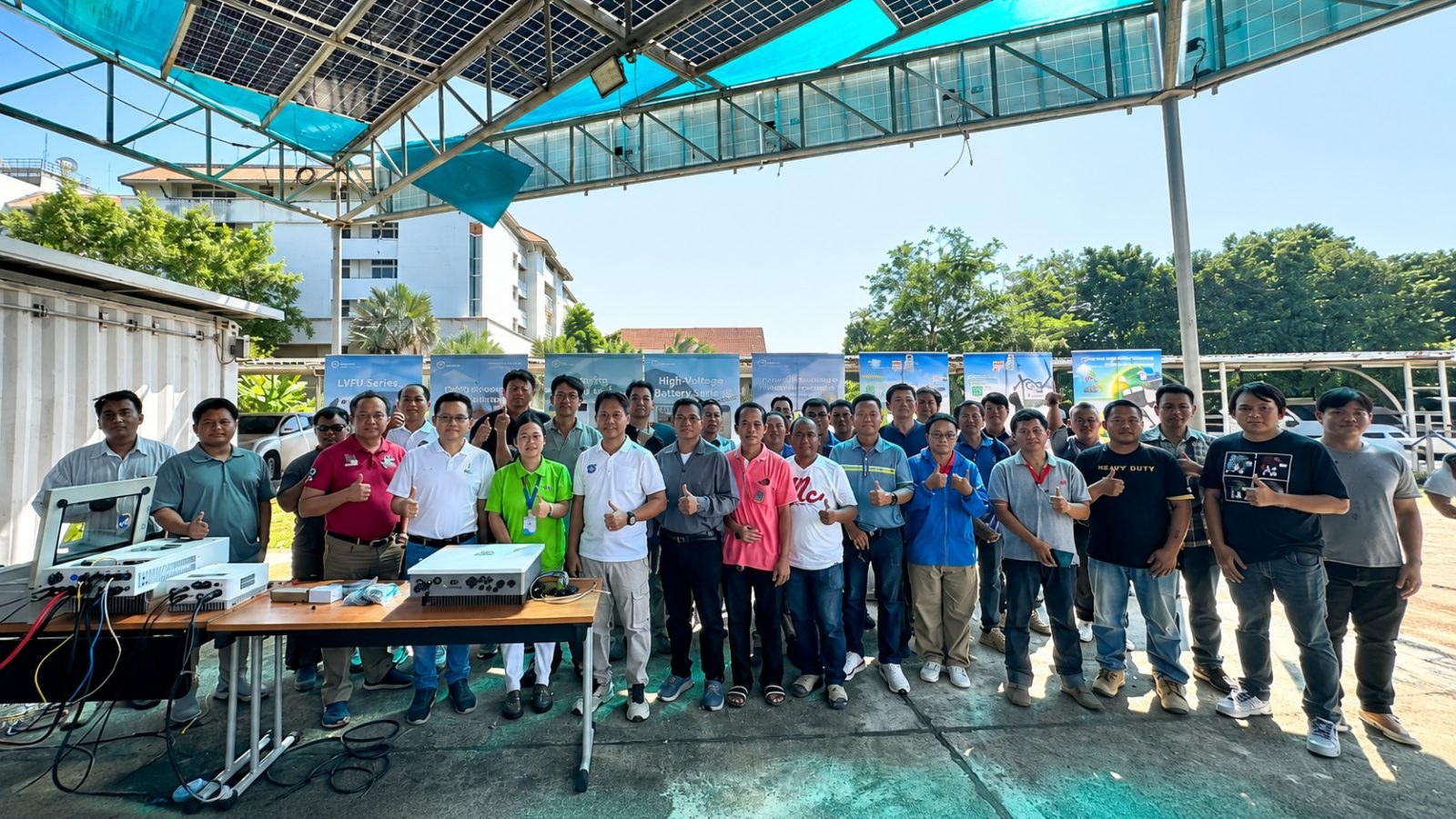 บรรยากาศการอบรมระบบโซลาร์เซลล์และระบบกักเก็บพลังงาน แบตเตอรี่ LVFU