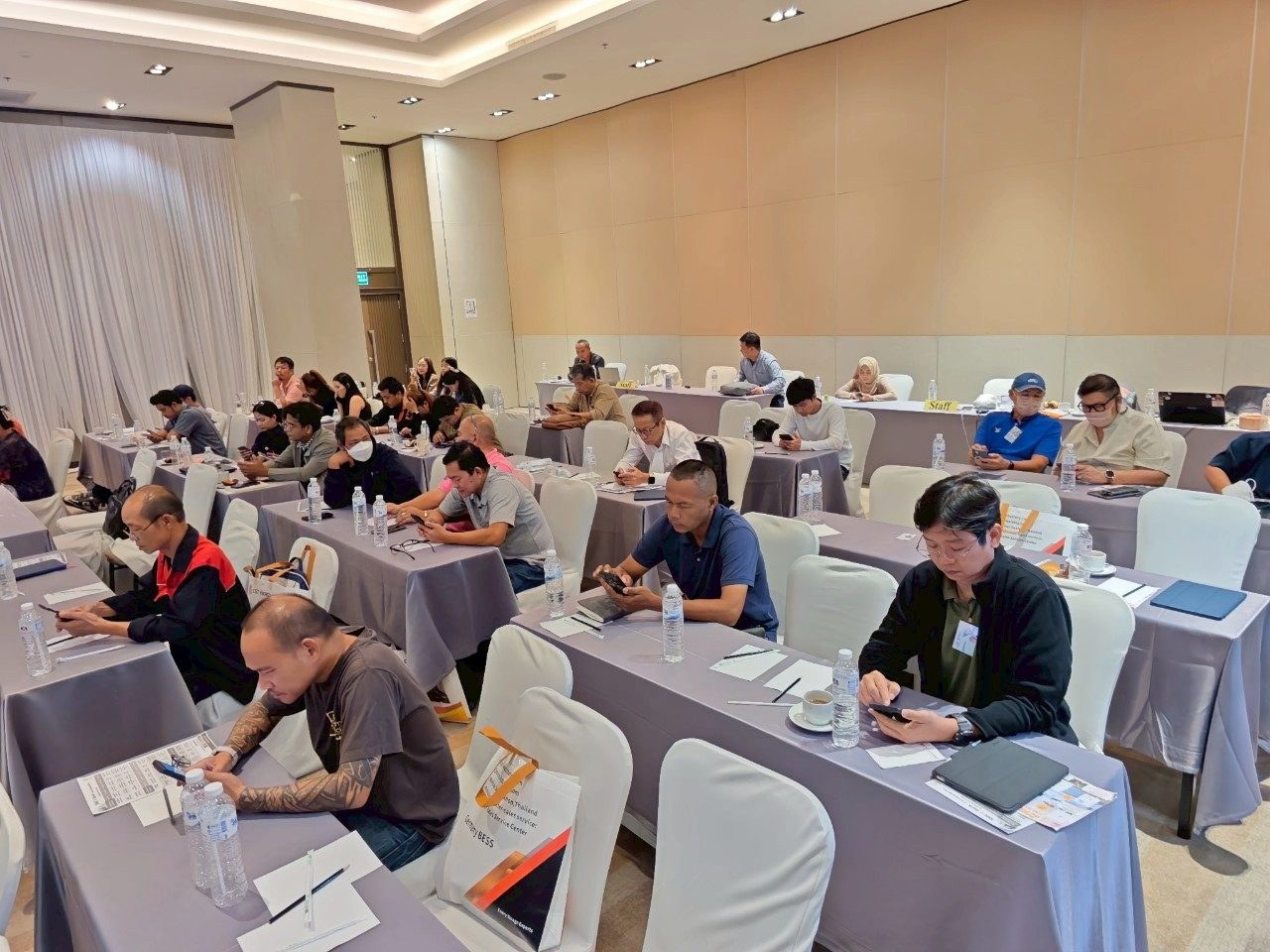 งานอบรม Energy Storage & Solar System ครั้งที่ 7  ณ  โรงแรม ทีเค พาเลศ แอนด์คอนเวนชั่น กรุงเทพฯ                                                                      วันที่ 21 พ.ค. 2568