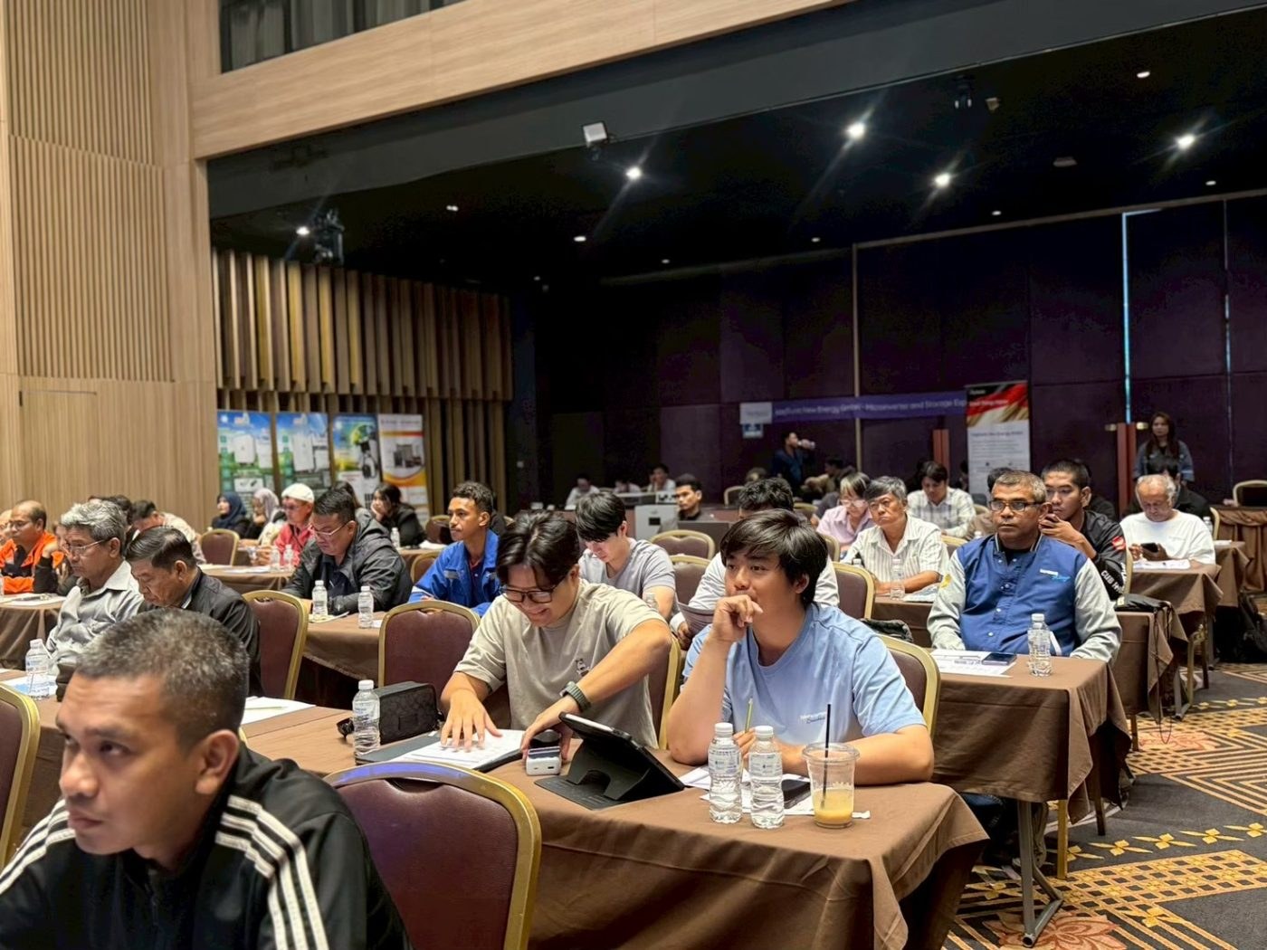 งานอบรม Energy Storage & Solar System ครั้งที่ 13  ณ  โรงแรมต้นอ้อย แกรนด์ หาดใหญ่ จ.สงขลา   วันที่ 15 พ.ย. 2568
